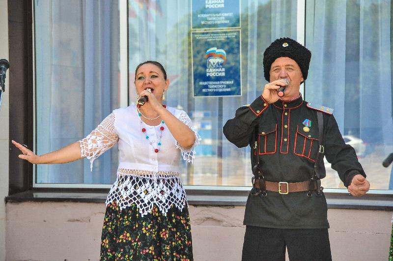 В станице Тбилисской прошло краевое совещание "О ходе уборочной кампании в 2017 году – основные задачи и цели при уборке и сохранности урожая зерновых колосовых и зернобобовых культур". Фото: Полина Титкова
