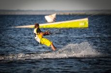 «Билайн» проведет лето в стиле BeeKiteCamp.