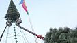 В Краснодаре начался монтаж новогодних ёлок В Краснодаре начался монтаж новогодних ёлок