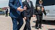 Вениамин Кондратьев вручил детям-сиротам Северского района ключи от квартир Вениамин Кондратьев вручил детям-сиротам Северского района ключи от квартир