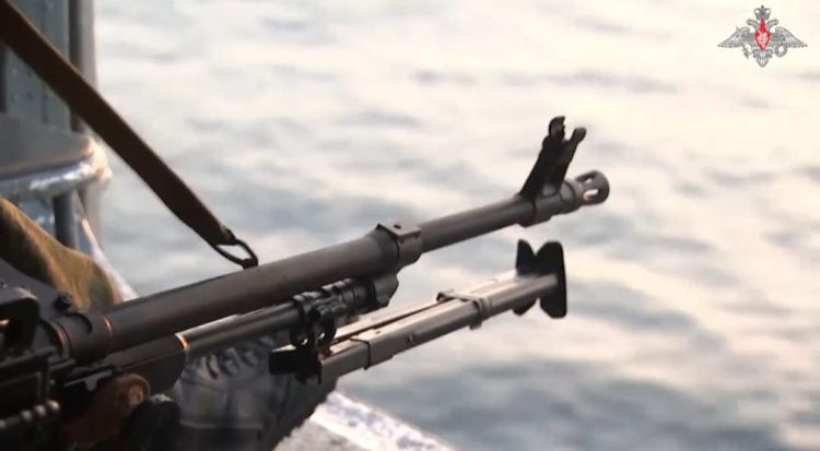 Харьковский фронт! Наши уничтожили ДРГ при попытке прорыва, ВСУ зверски взорвали своих Харьковский фронт! Наши уничтожили ДРГ при попытке прорыва, ВСУ зверски взорвали своих