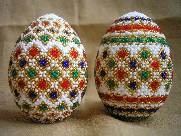 пасхальное яйцо в бисере как украсить пасхальное яйцо бисером