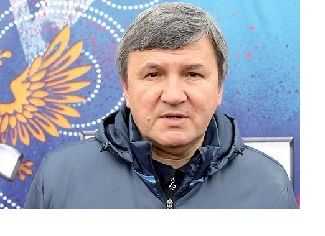 Михаил Астапов