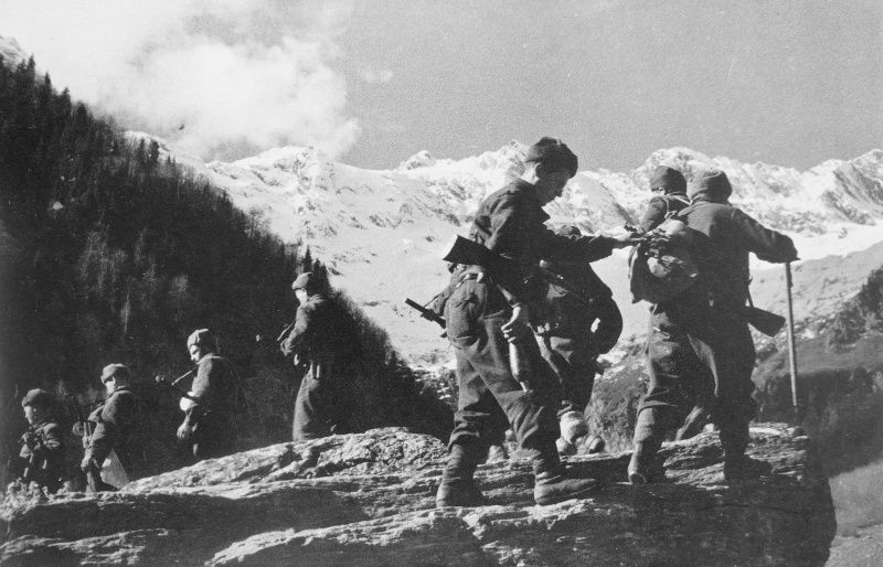 1942-10-    - (2)  .jpeg