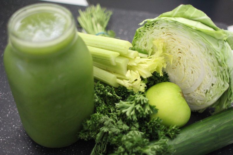 apple-liquid-leaf-glass-dish-meal-877943-pxhere.com.jpg