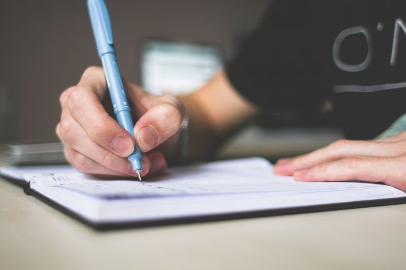 desk-writing-hand-pen-paper-brand-942150-pxhere.com.jpg