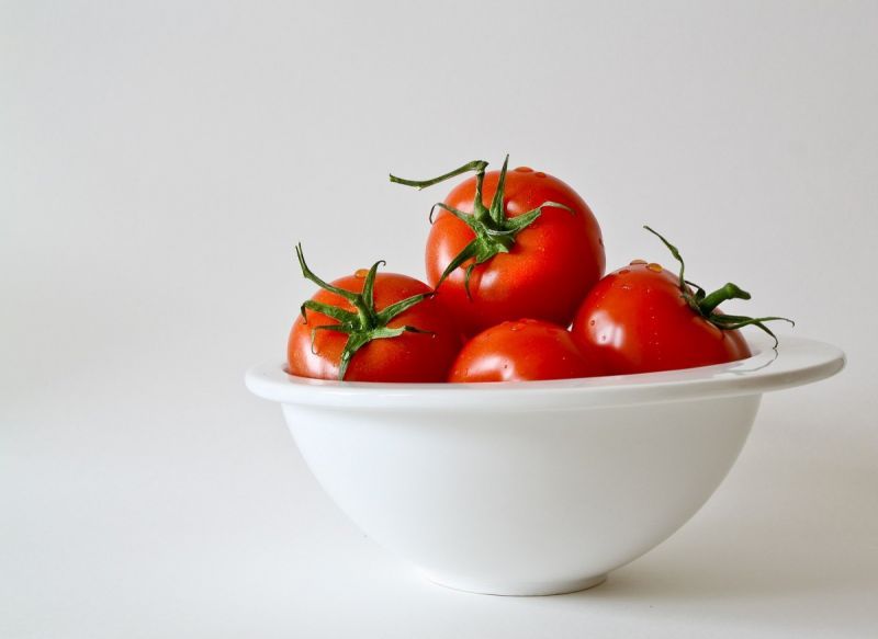 tomatoes_vegetables_food_frisch_red_kitchen_cook-1105325.jpg