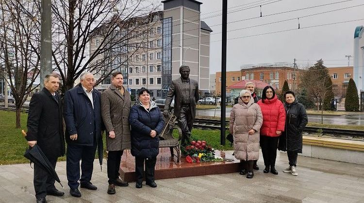В Краснодаре появилась новая традиция в день рождения Леонарда Гатова 