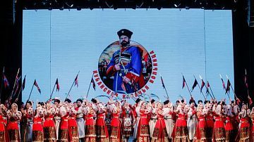 «35 лет в ритме Кубани: „Казачья вольница“ отмечает юбилей на сцене филармонии