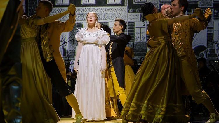 Как «Премьера» в Краснодаре заставила звучать «Войну и мир» по-новому Как «Премьера» в Краснодаре заставила звучать «Войну и мир» по-новому