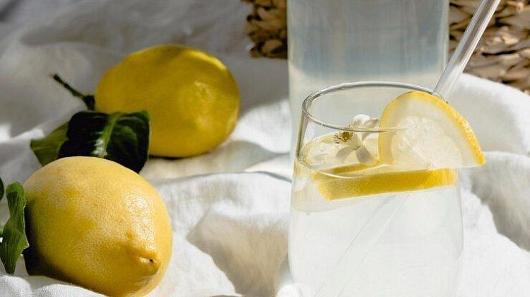 Красота изнутри: как вода может улучшить внешность