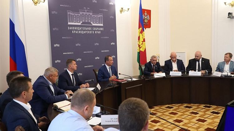 В ЗСК состоялось первое в новом парламентском году планерное совещание
