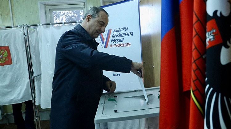 Председатель ЗСК проголосовал на выборах президента России