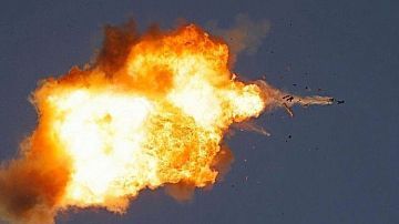 Атака беспилотников в Курской области: пожары и раненые в жилых домах