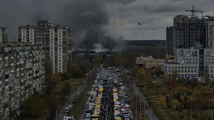 Удары по Украине! В Киеве зарево пожарищ, гарь и дым: "Искандеры" разворотили завод с западным оружием Удары по Украине! В Киеве зарево пожарищ, гарь и дым: "Искандеры" разворотили завод с западным оружием