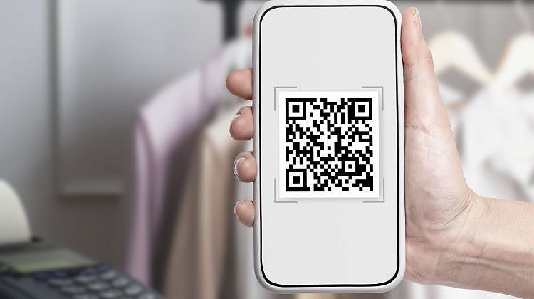   :    QR-   