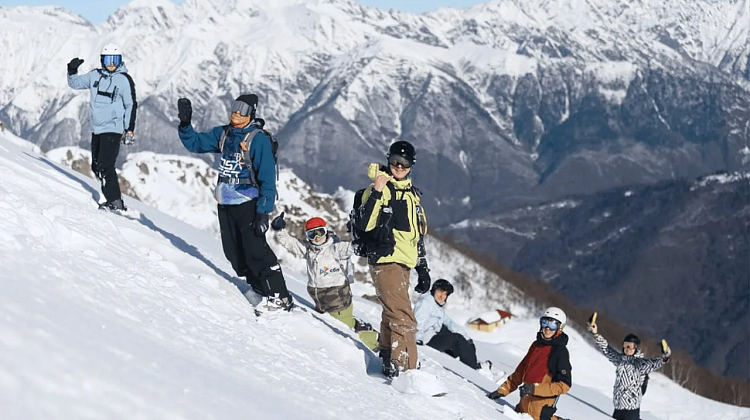 �� ������� ������ ������� ����-�������� � ������ � �������� �������