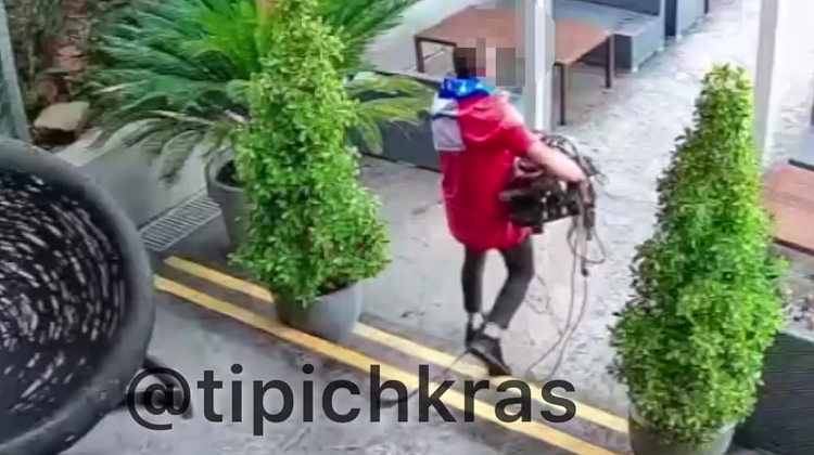     :   ,    