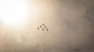      F-16     