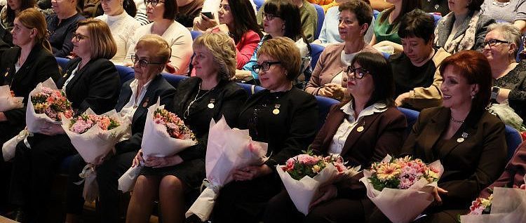 �� ������ ������ ��������� ����������� ������ �� ����� � �������� �������