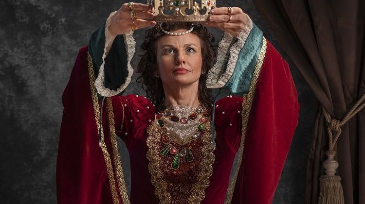 Комплекс царицы: что это и как проявляется? Комплекс царицы: что это и как проявляется?