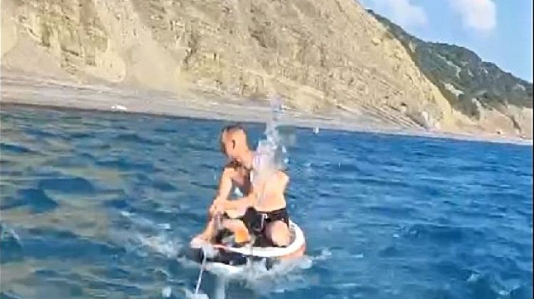 Девушку в сочи утащило в море. Двух девочек унесло в море. море в анапе в августе. течение в анапе в море 2 августа. турист и море советы врача.