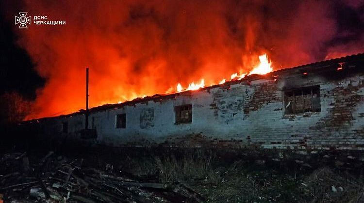 Самая мощная с начала СВО атака! На Украине пылают энергообъекты и склады: почти тысяча целей Самая мощная с начала СВО атака! На Украине пылают энергообъекты и склады: почти тысяча целей