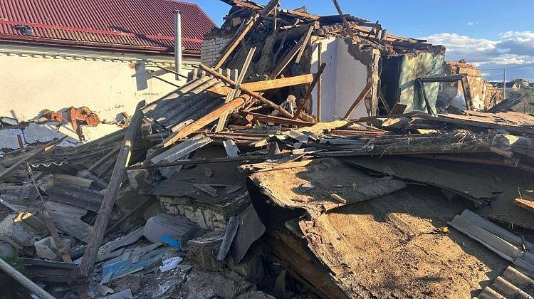 ЧП! В Северской хлопок газа разрушил дом и ранил мужчину ЧП! В Северской хлопок газа разрушил дом и ранил мужчину