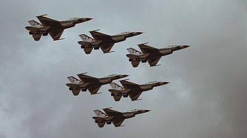 �������� ���! ����� �������� "�������� ���". ���� ������� "�������� �����": ������� �������� F-15 � ������ ����� ��������