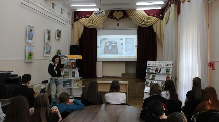 Исторический экскурс «Имя, живущее в веках»: школьникам Кубани рассказали про Павла Бабыча Исторический экскурс «Имя, живущее в веках»: школьникам Кубани рассказали про Павла Бабыча