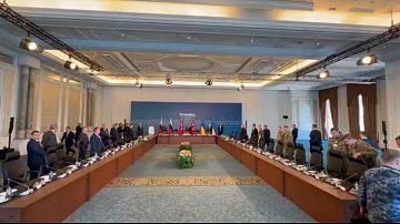 Представители России и Украины встретятся на переговорах: стали известны подробности 
