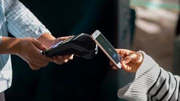  QR-:      