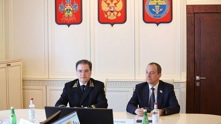 ���� �������� ������ ������� � �������� ��� ������: �������� ����� � �����