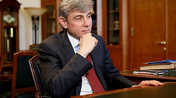     200  :       