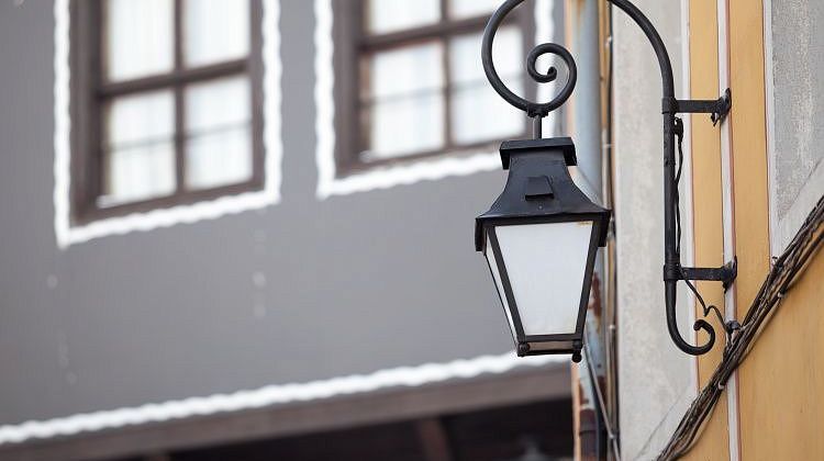 НАША светлость: почему освещение во дворах многоэтажек оплачивают сами жители НАША светлость: почему освещение во дворах многоэтажек оплачивают сами жители