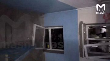 !  ,   :        - -  