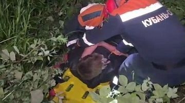 Чудом выжил: спасатели в Сочи  сильно удивились - мужчина упал с шести метров 